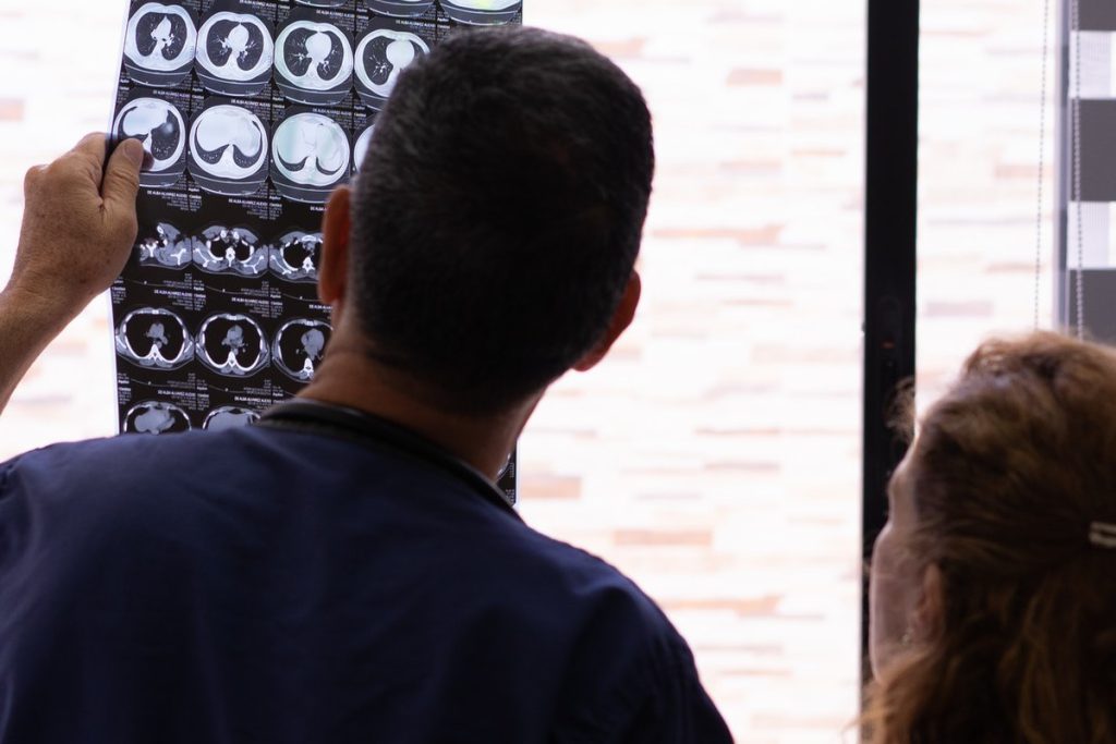 imagini cdt bratianu pitesti servicii medicale gastroenterologie